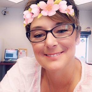 Meet your Posher, Lori